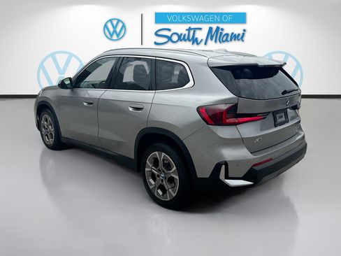 Used 2023 BMW X1 xDrive28i AWD/4WD image 5