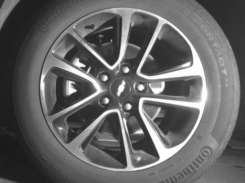 Used 2025 Chevrolet TrailBlazer LT FWD image 12