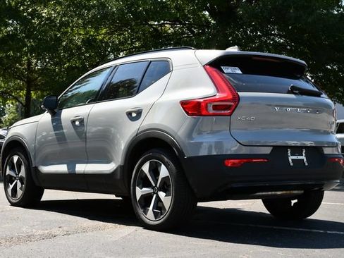 Used 2026 Volvo XC40 B5 Plus AWD/4WD image 5