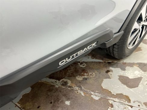 Used 2022 Subaru Outback Premium image 26