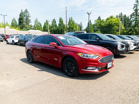Used 2017 Ford Fusion Energi SE FWD image 26