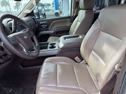 Used 2019 Chevrolet Silverado 2500 LTZ w/ Duramax Plus Package image 7