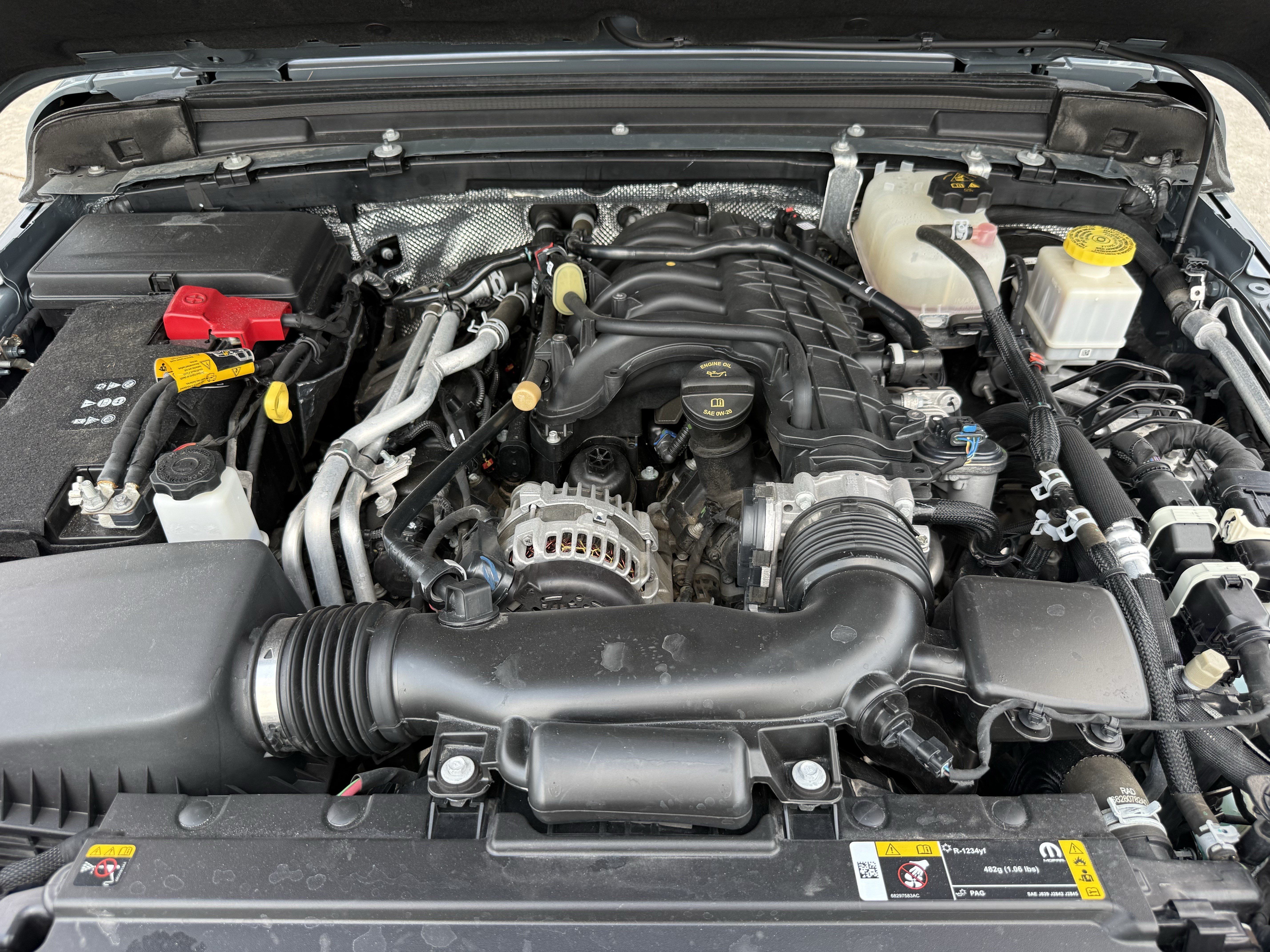 Used 2024 Jeep Gladiator Sport AWD/4WD image 32
