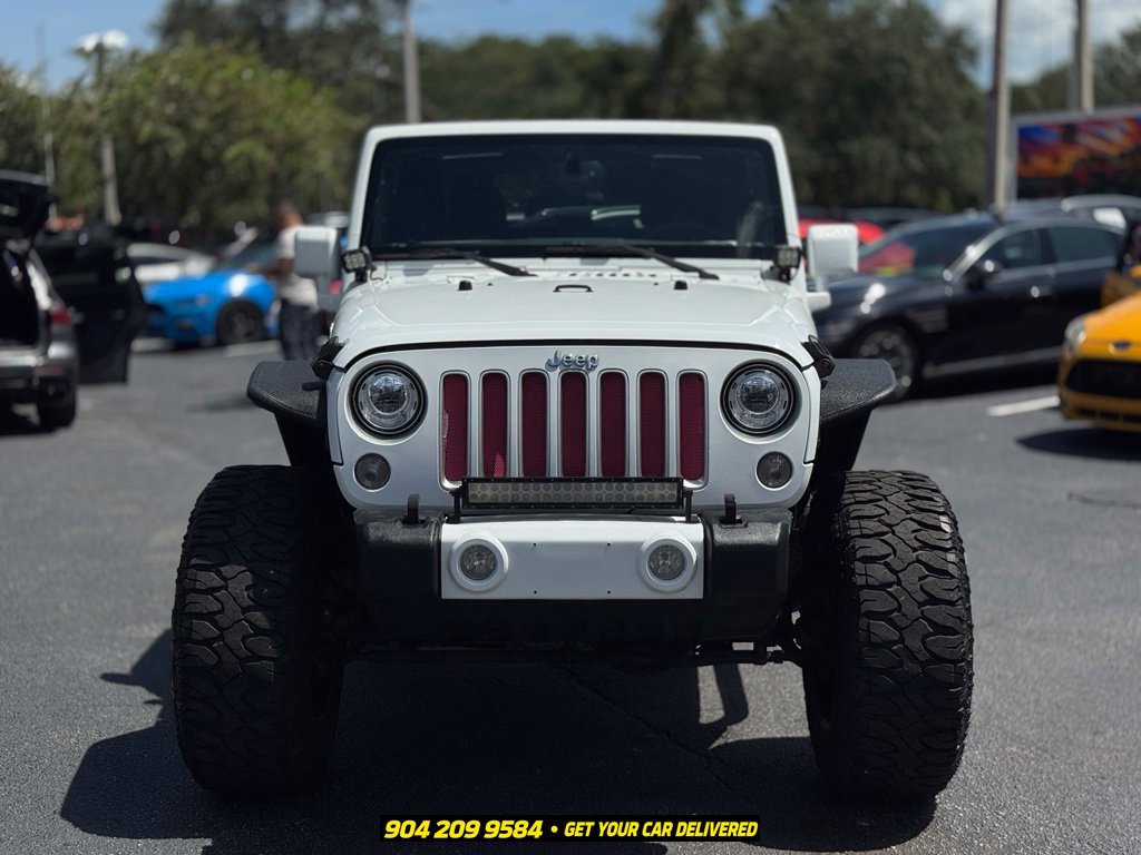 Used 2016 Jeep Wrangler Sahara w/ Connectivity Group AWD/4WD image 13