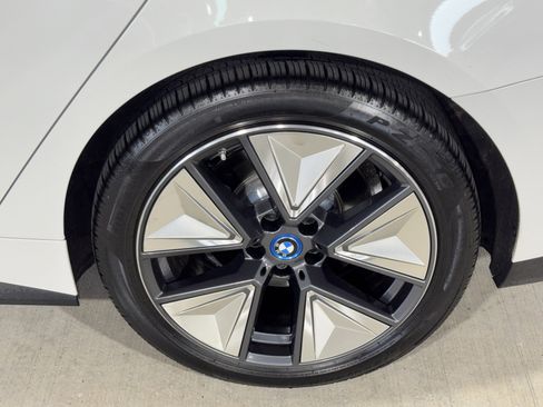 Used 2023 BMW i4 eDrive40 w/ Premium Package RWD image 36