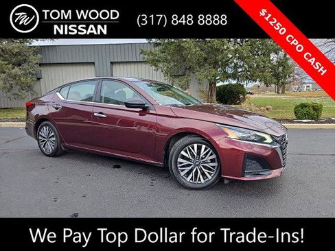 Certified 2024 Nissan Altima 2.5 SV image 1