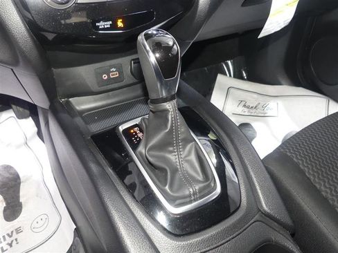 Used 2021 Nissan Rogue Sport S image 38