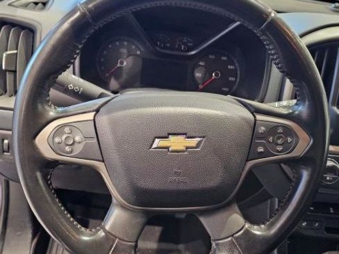 Used 2017 Chevrolet Colorado Z71 image 16