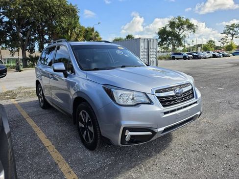 Used 2017 Subaru Forester 2.5i Limited w/ Protection Package #2 AWD/4WD image 2