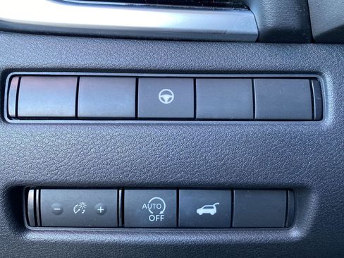 Certified 2023 Nissan Rogue SL w/ SL Premium Package image 38