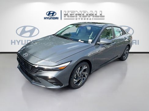 New 2026 Hyundai Elantra Limited FWD image 3