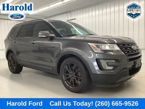 Used 2017 Ford Explorer XLT w/ XLT Technology Feature Bundle FWD image 1