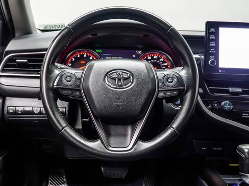 Used 2024 Toyota Camry XSE image 15