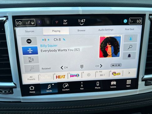 New 2026 Chrysler Pacifica Pinnacle image 23