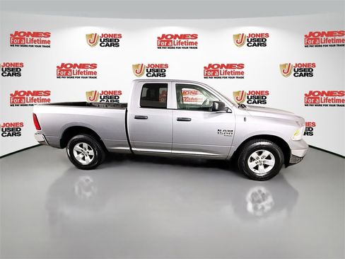 Used 2024 RAM 1500 Classic SLT image 16