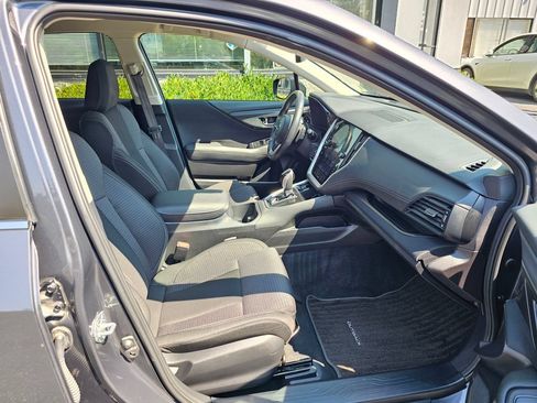 Used 2023 Subaru Outback Premium AWD/4WD image 11