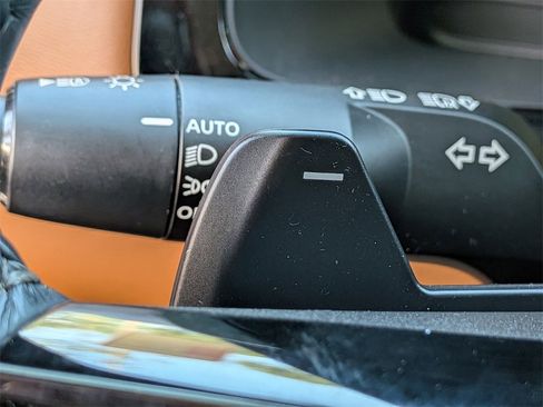 Used 2023 Nissan Pathfinder Platinum image 30