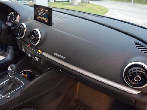 Used 2016 Audi A3 e-tron Premium image 58