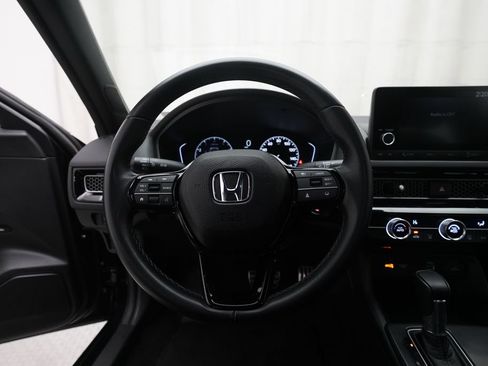 Used 2024 Honda Civic Sport image 4