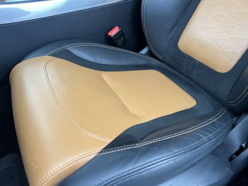 Certified 2022 Land Rover Range Rover Sport SVR image 17