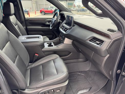 Used 2022 Chevrolet Tahoe Z71 w/ Z71 Off-Road Package AWD/4WD image 20