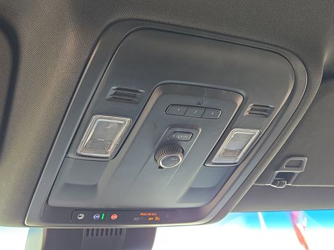 Used 2024 Chevrolet Suburban RST image 32