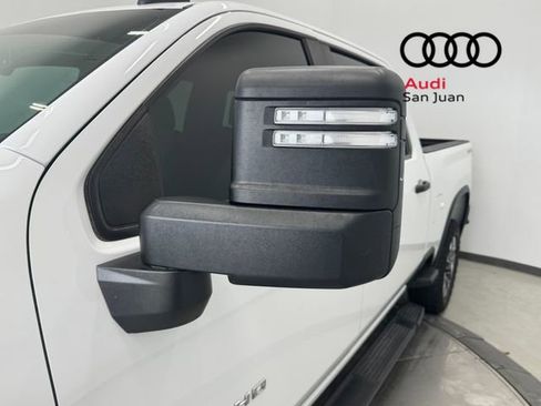 Used 2022 Chevrolet Silverado 2500 Custom w/ Custom Value Package AWD/4WD image 7