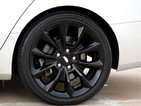 Used 2015 Cadillac CTS Luxury RWD image 37