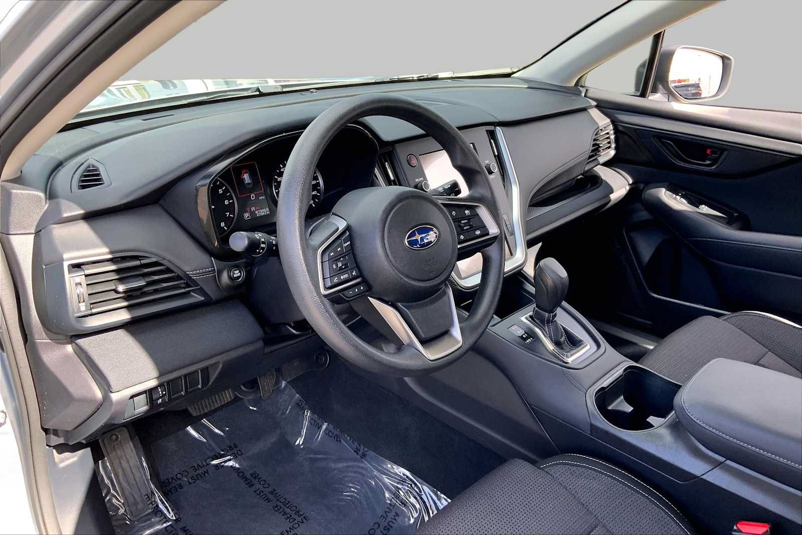 Used 2024 Subaru Outback AWD/4WD image 17