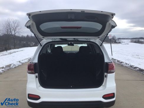 Used 2020 Kia Sorento LX image 5