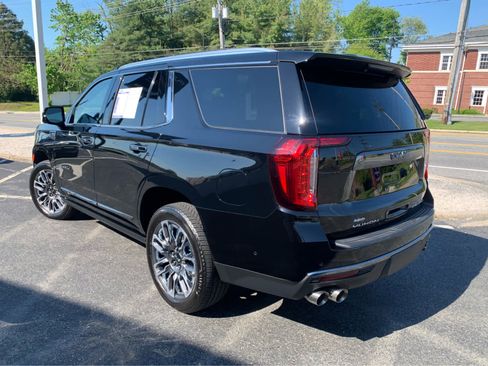 Used 2023 GMC Yukon Denali Ultimate AWD/4WD image 4