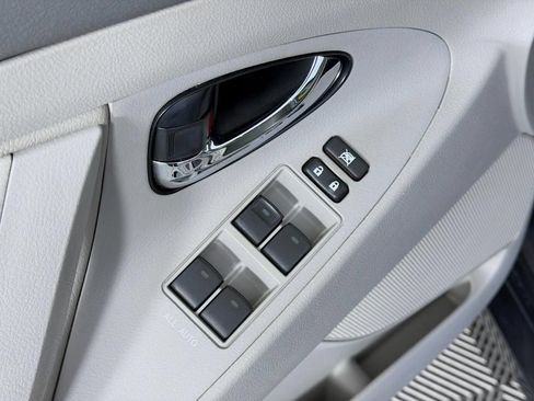 Used 2011 Toyota Camry LE w/ LE Extra-Value Pkg FWD image 19