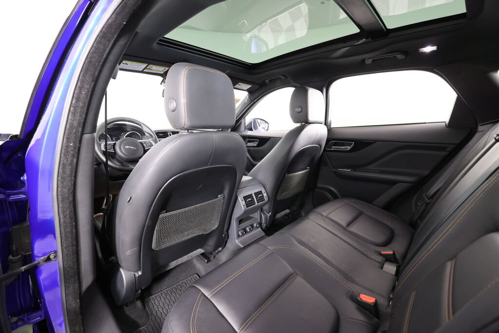 Used 2018 Jaguar F-PACE Prestige AWD/4WD image 14