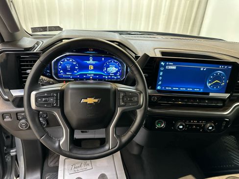 Certified 2023 Chevrolet Silverado 1500 LT image 3