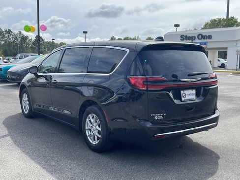 New 2026 Chrysler Pacifica Select FWD image 6