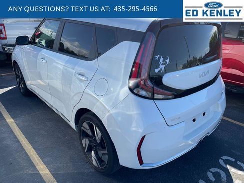 Used 2023 Kia Soul GT-Line FWD image 3
