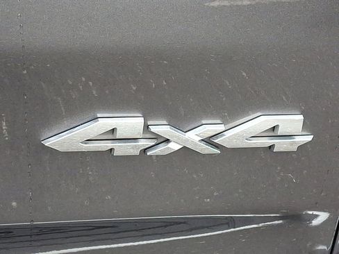 Used 2024 RAM 1500 Laramie image 17