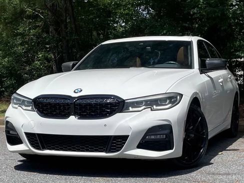Used 2021 BMW 330i Sedan w/ M Sport Package RWD image 1