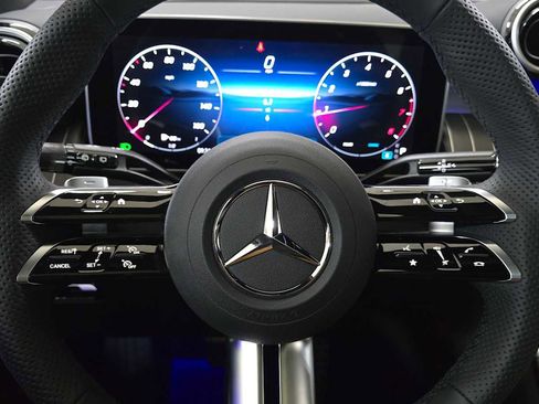 New 2026 Mercedes-Benz GLC 300 4MATIC image 28