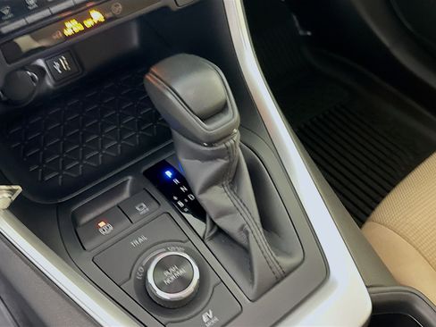 Certified 2025 Toyota RAV4 LE AWD/4WD image 20