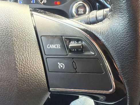 Used 2020 Mitsubishi Outlander AWD image 11