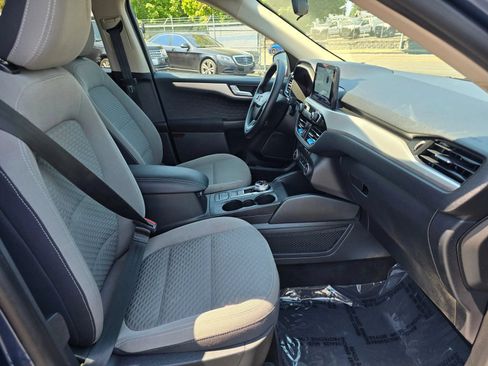 Used 2020 Ford Escape SE FWD image 11