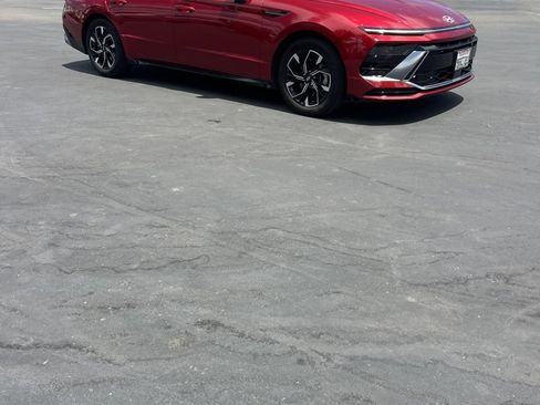 Used 2025 Hyundai Sonata SEL FWD image 5