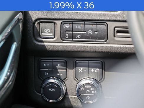 Used 2024 GMC Yukon SLT w/ SLT Luxury Package AWD/4WD image 44