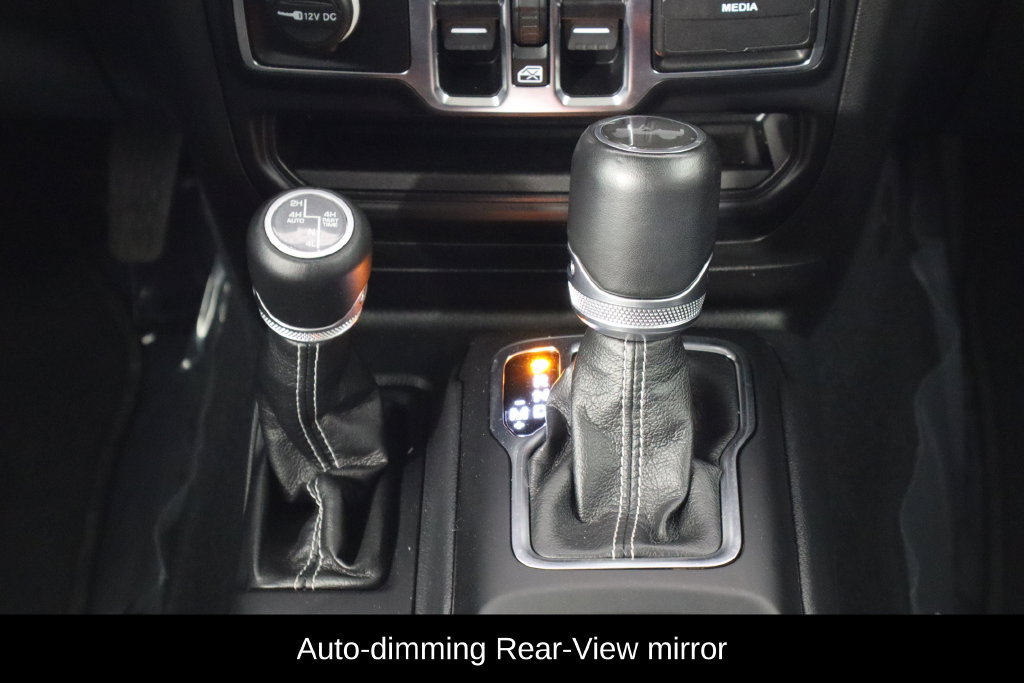 Used 2023 Jeep Wrangler Unlimited Sahara w/ Cold Weather Group AWD/4WD image 28