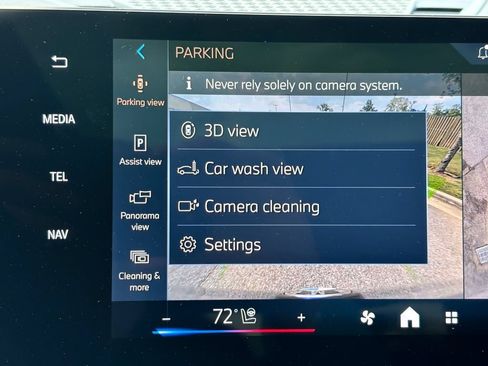 New 2026 BMW X2 xDrive28i w/ Technology Package AWD/4WD image 22