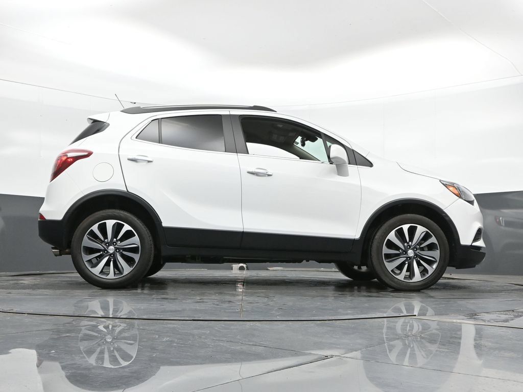 Used 2022 Buick Encore Preferred w/ Safety Package AWD/4WD image 42