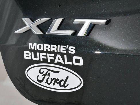 Used 2022 Ford Explorer XLT w/ Equipment Group 202A image 23