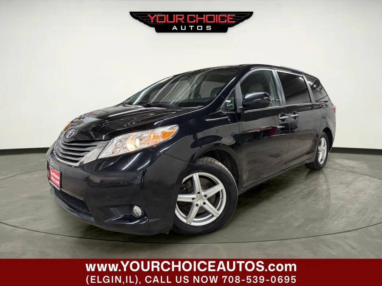 Used 2015 Toyota Sienna XLE FWD image 1