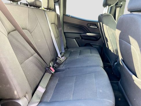 Used 2023 Chevrolet Colorado LT w/ LT Convenience Package II AWD/4WD image 28